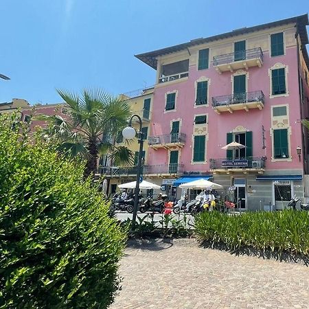 Hotel Serena Arenzano Dış mekan fotoğraf